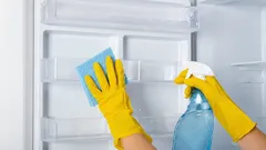 Varken bakpulver eller vinäger: Så rengör du kylskåpet invändigt och får det att se ut som nytt