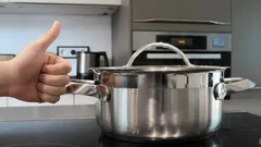 Så håller du rostfria pannor skinande rena med enkla husmorstips