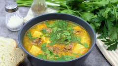 Inte vingar eller lår: vilket kött passar bäst för buljong – prisvärt och näringsrikt