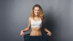 Så blir du av med magfettet: Dietisten råder dig att sluta med en viktig vana