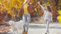 Promenad efter maten: Varför en promenad på 10 minuter kan hjälpa dig att gå ner i vikt (och till och med förlänga livet)