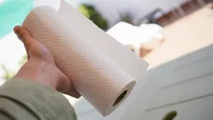 Vad du absolut inte ska torka med pappershanddukar och servetter