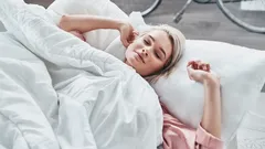 Hur mycket sömn behöver hjärnan egentligen för att fungera optimalt, enligt forskning?