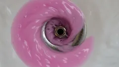 Enkel huskur för att ta bort propp i diskhon – du behöver bara två ingredienser